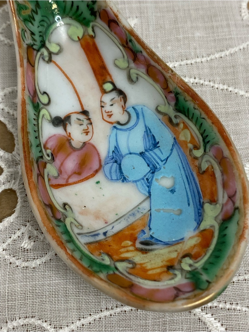Antique Chinese Export Rose Mandarin Famille Rose Porcelain Soup Spoon